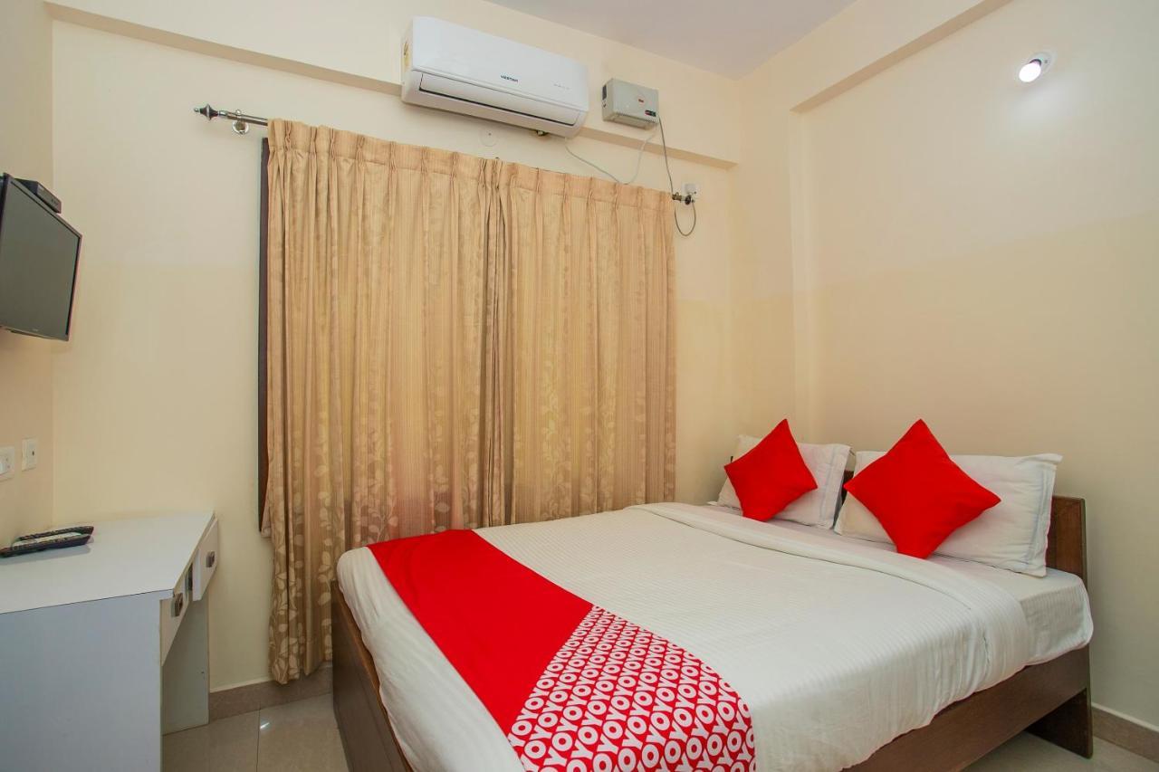 Hotel Oyo 4797 Lulu Hospitality Yelahanka Exterior foto