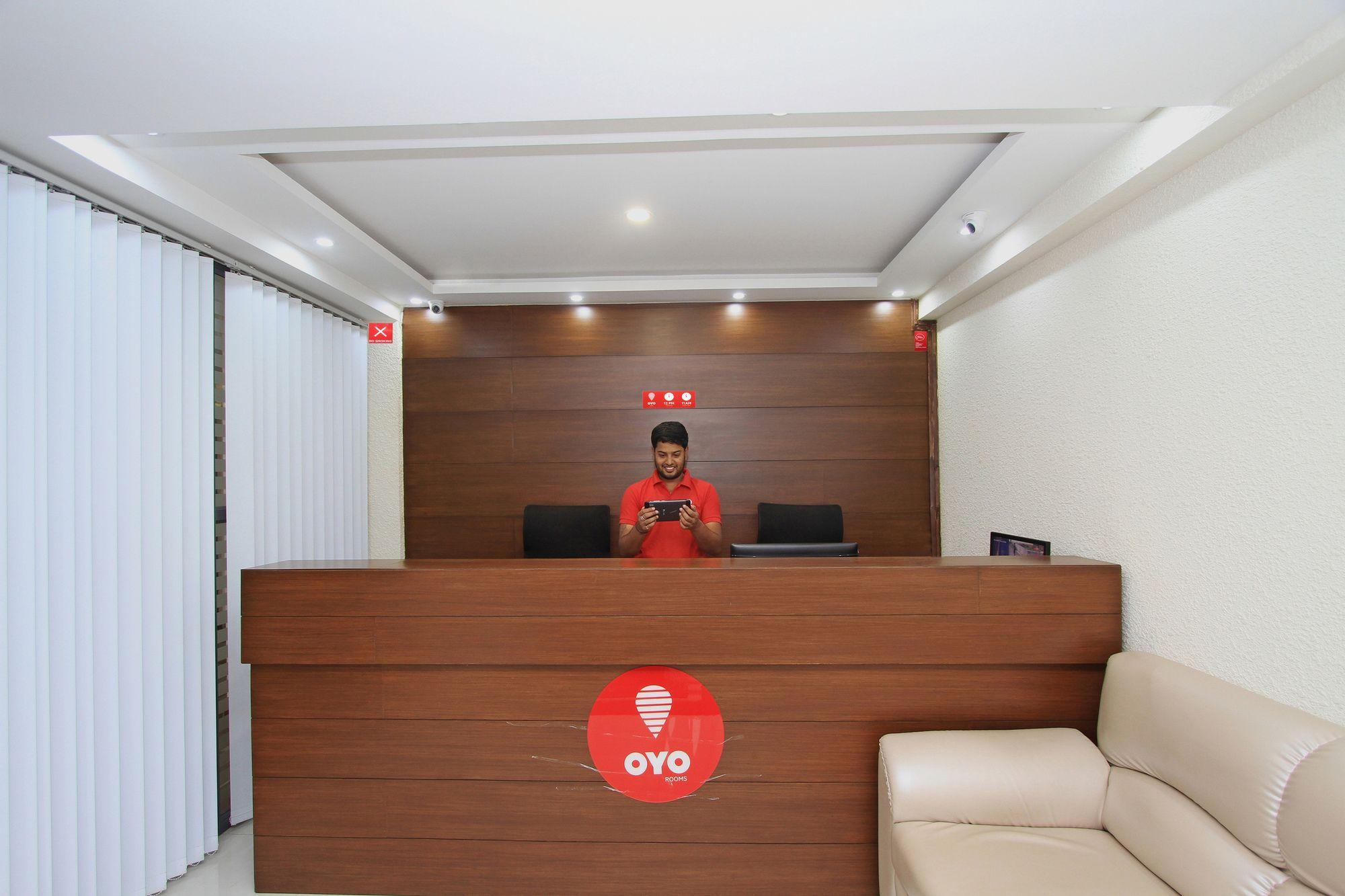 Hotel Oyo 4797 Lulu Hospitality Yelahanka Exterior foto