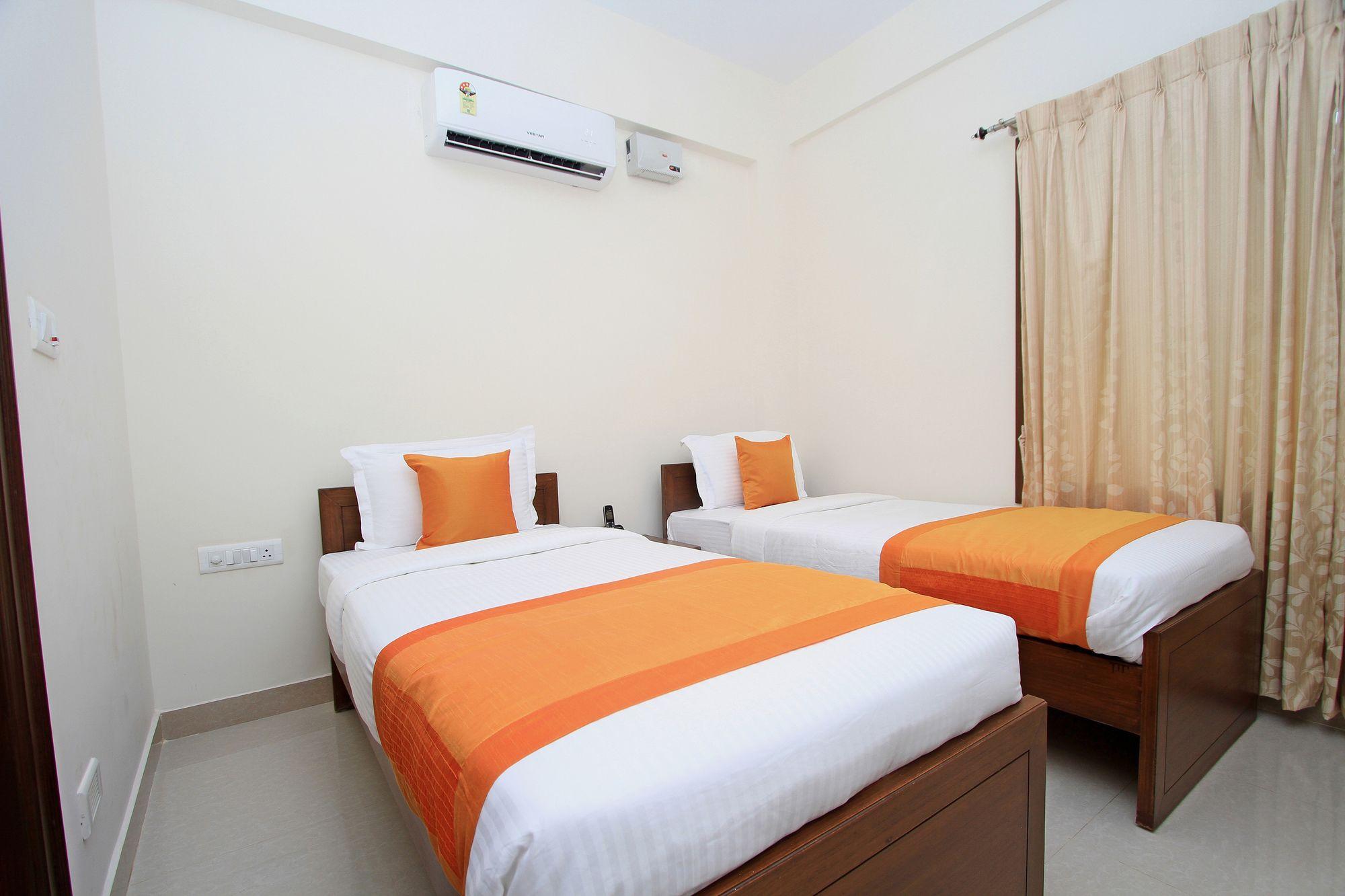 Hotel Oyo 4797 Lulu Hospitality Yelahanka Exterior foto