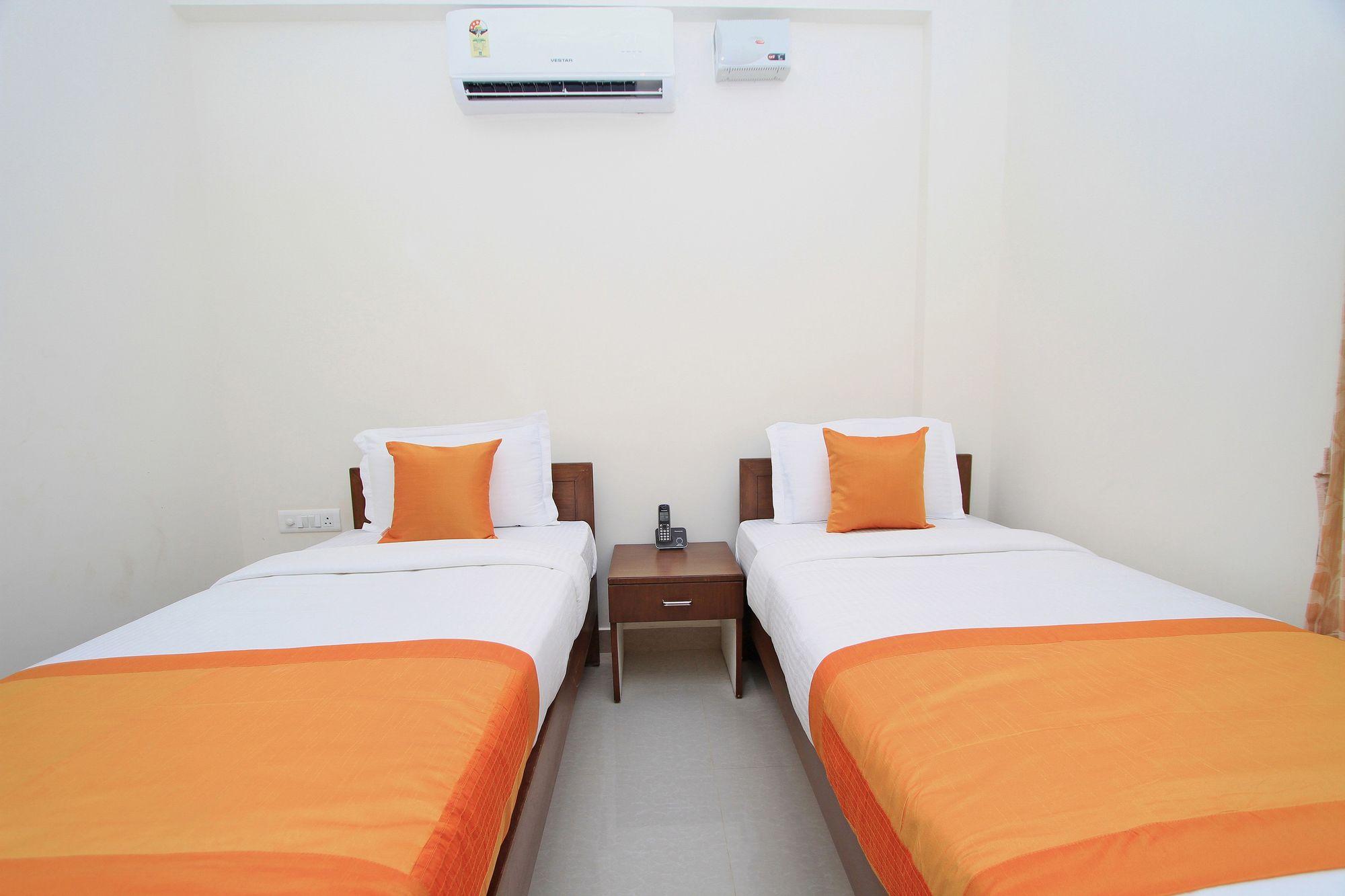 Hotel Oyo 4797 Lulu Hospitality Yelahanka Exterior foto